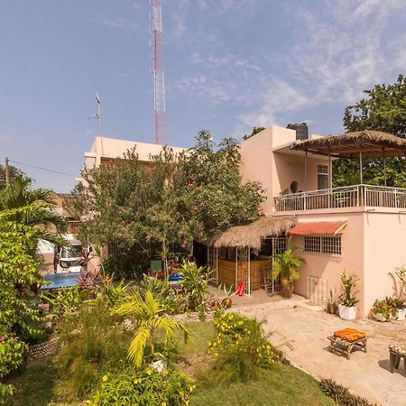 Agoo Hostel (Adults Only) Accra Kültér fotó