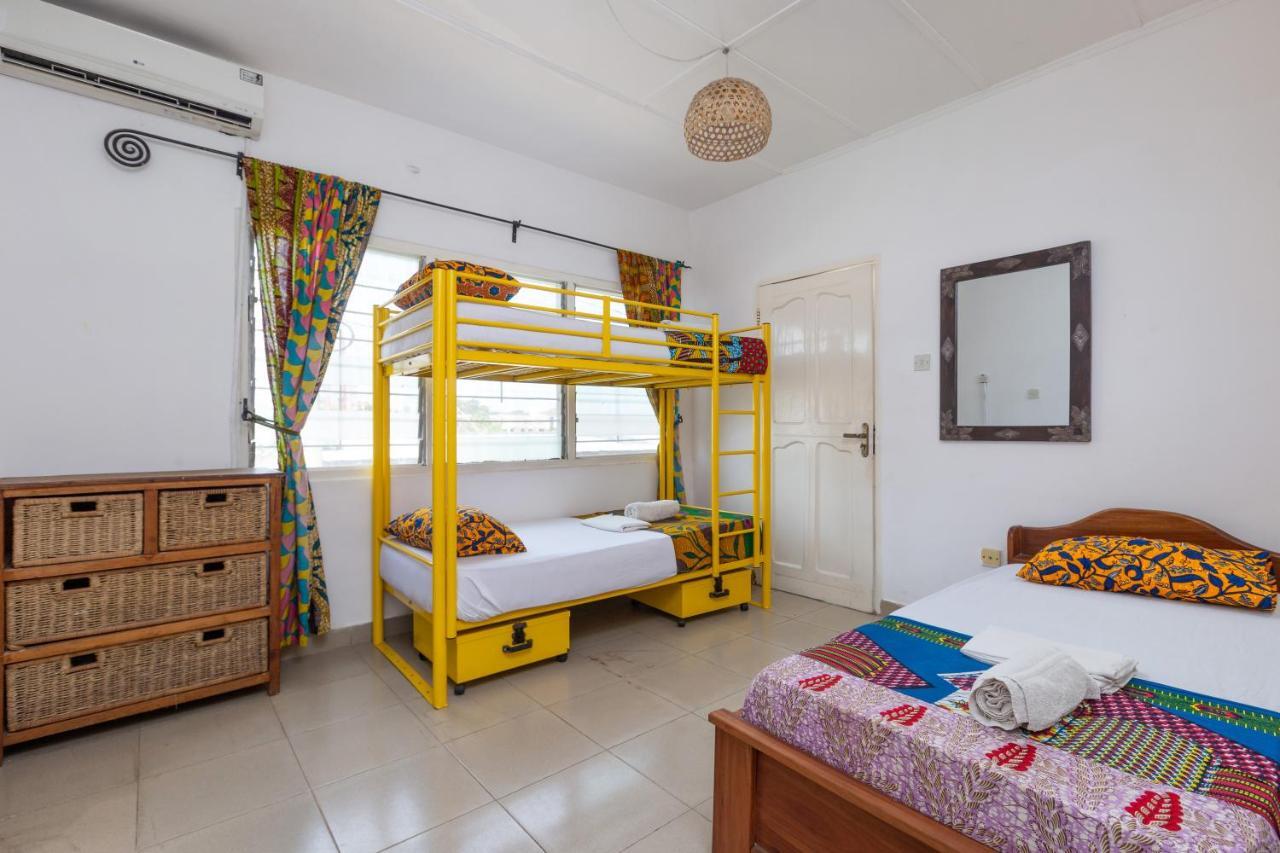 Agoo Hostel (Adults Only) Accra Kültér fotó